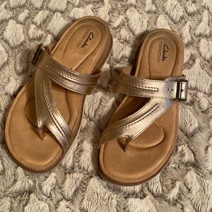 Clarks Ultimate Comfort Collection Dandle, Gold size 11